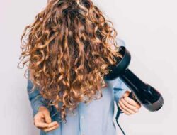 Wavy Hair Care! All Things To Know About Your Healthy Crown