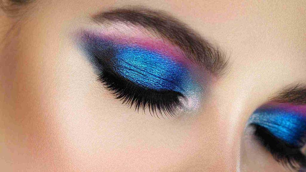 Blue Eye Makeup Ideas To Glam Up Your Look