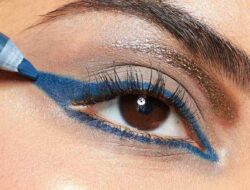 Blue Eye Makeup Ideas To Glam Up Your Look