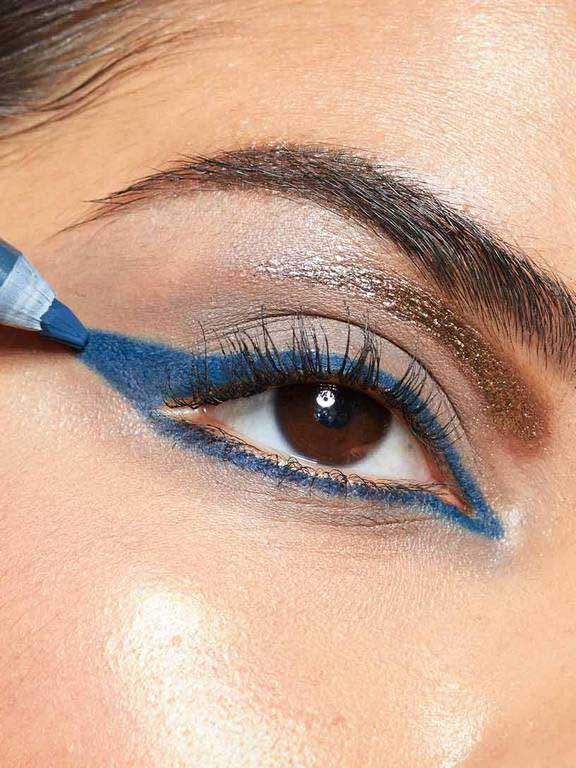 Blue Eye Makeup Ideas To Glam Up Your Look