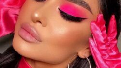 Hot Pink Eye Makeup to Look More Gorgeous