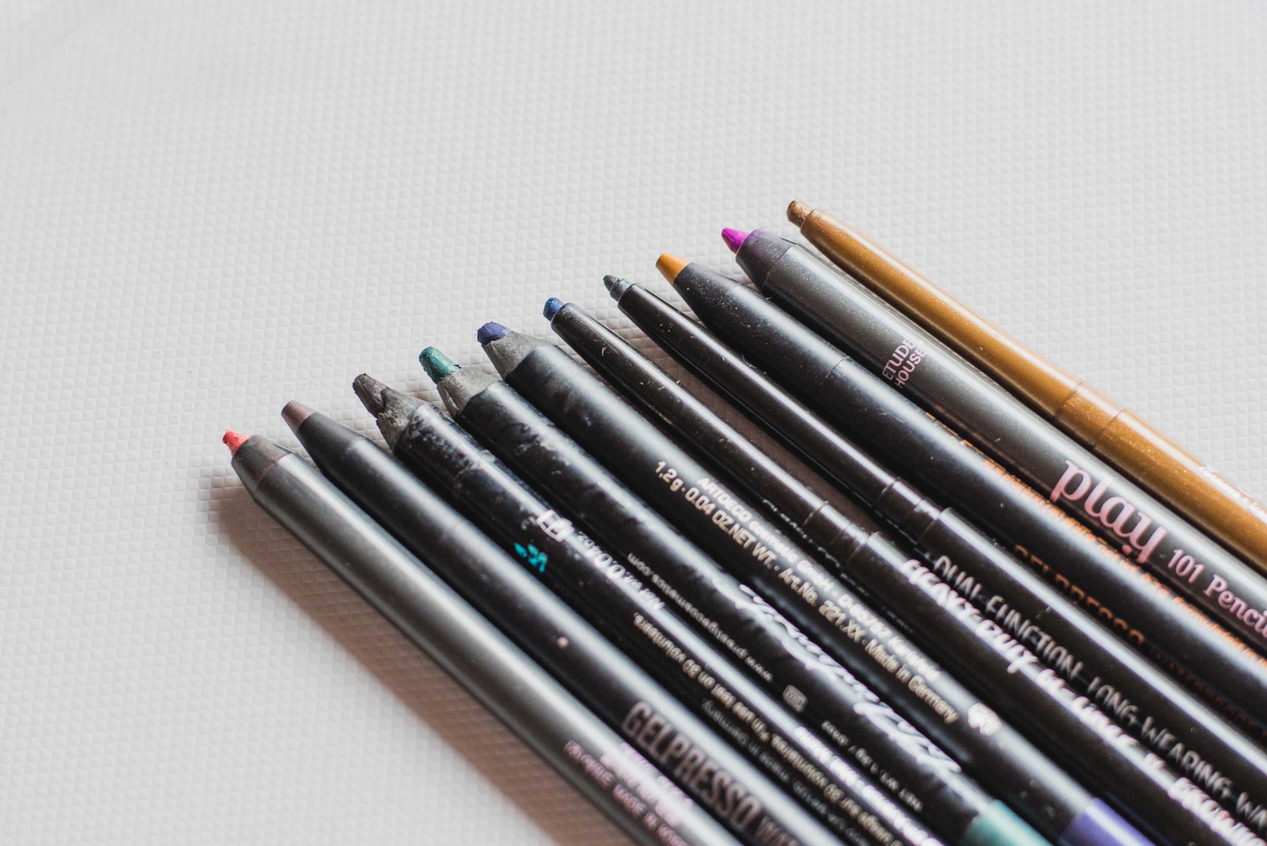 Best Waterproof Eyeliner Pencils for Everyday Looks!